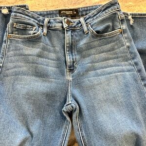Just Black Women's Blue Distressed Jeans (size 29)